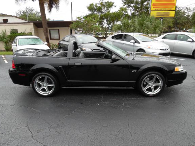 4th Image of a 2000 FORD MUSTANG GT