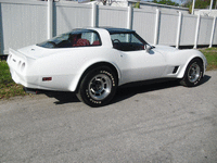 Image 2 of 9 of a 1981 CHEVROLET CORVETTE