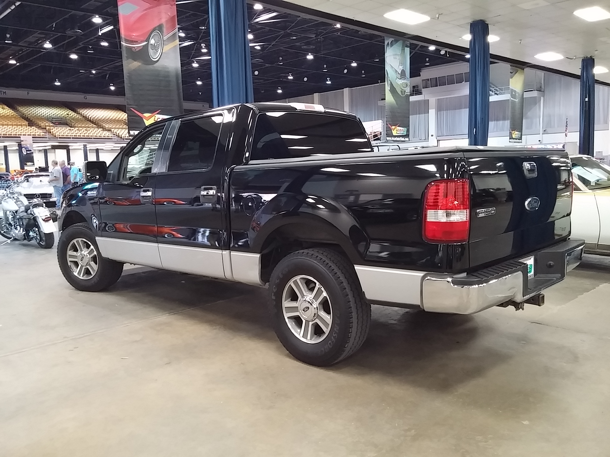 1st Image of a 2006 FORD F100 XLT
