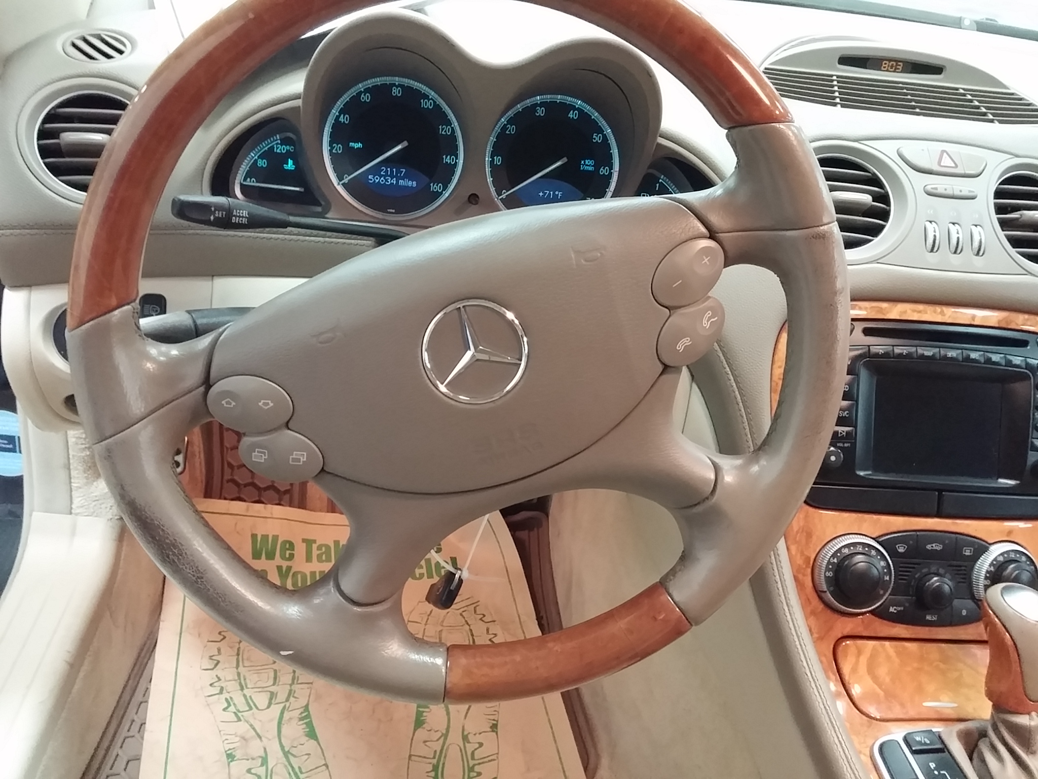 5th Image of a 2003 MERCEDES-BENZ SL-CLASS SL500