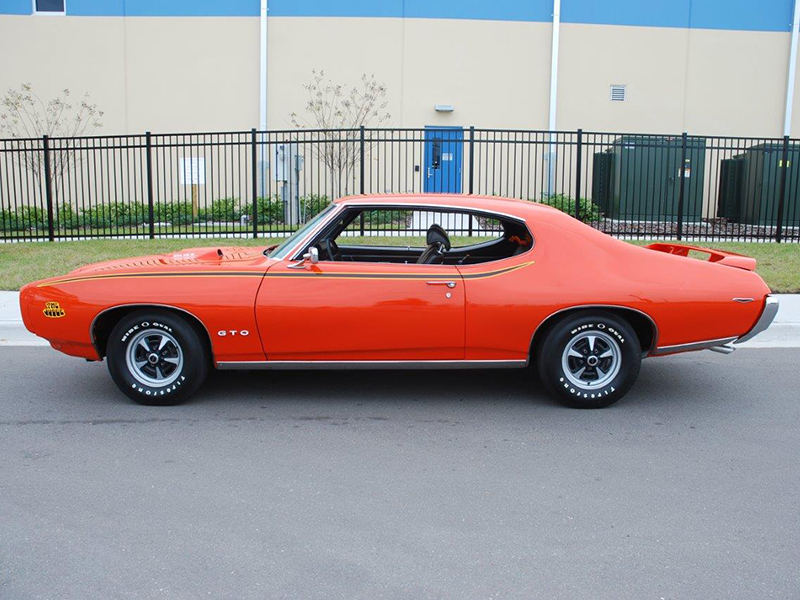 2nd Image of a 1969 PONTIAC GTO