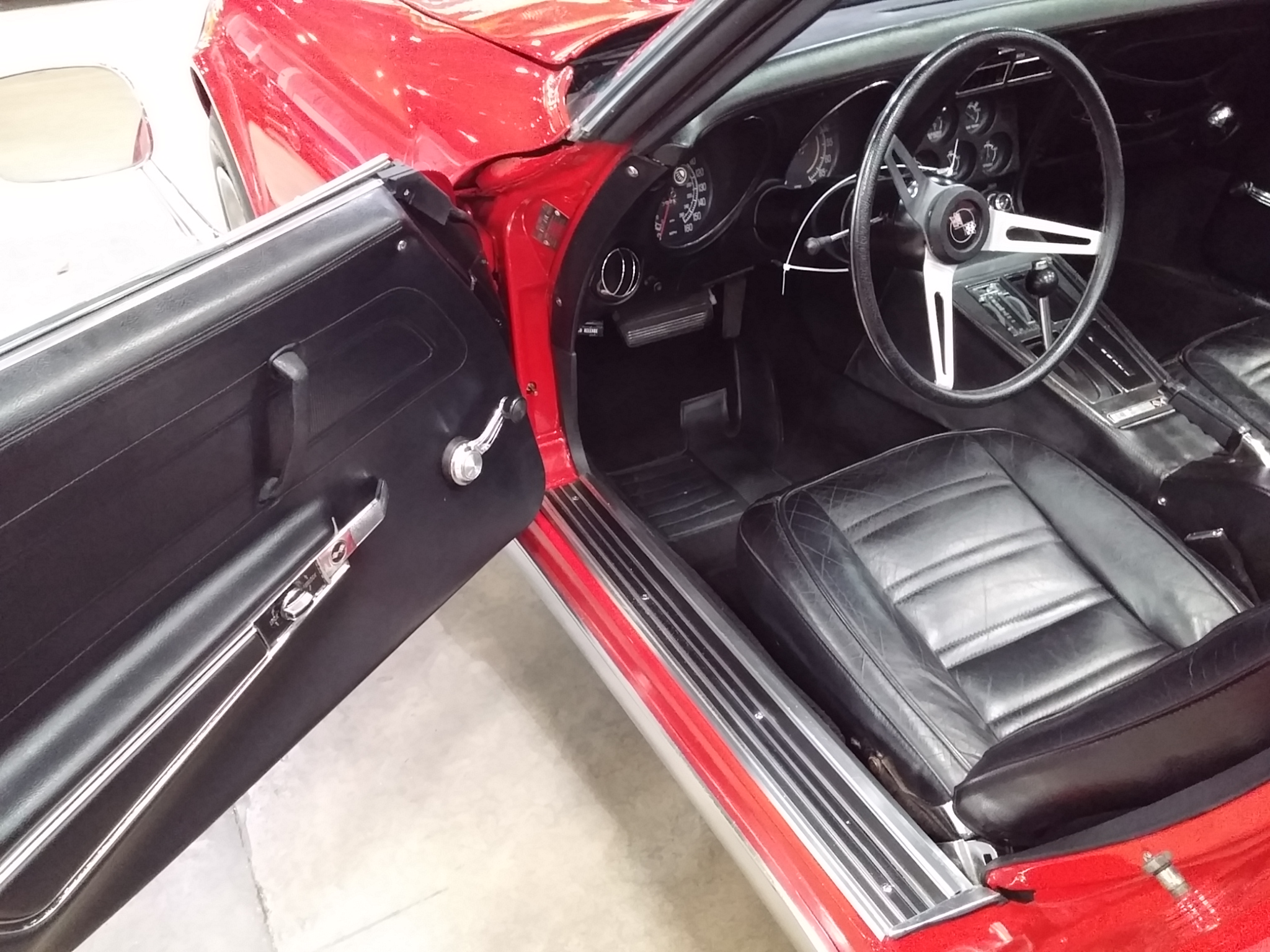 2nd Image of a 1975 CHEVROLET CORVETTE