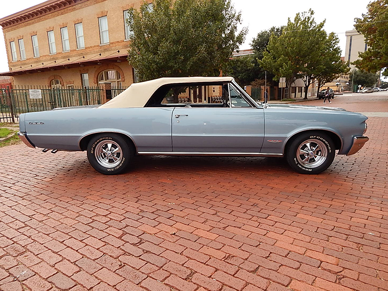 2nd Image of a 1964 PONTIAC GTO