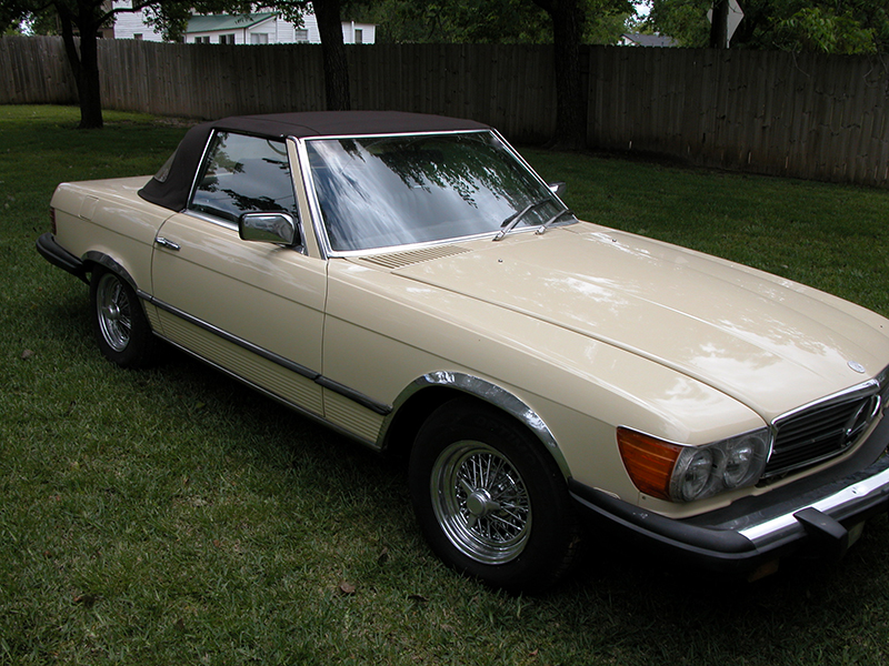 2nd Image of a 1982 MERCEDES-BENZ 380 380SL