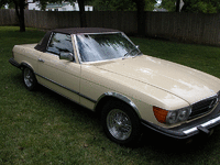 Image 3 of 8 of a 1982 MERCEDES-BENZ 380 380SL