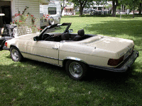 Image 6 of 8 of a 1982 MERCEDES-BENZ 380 380SL