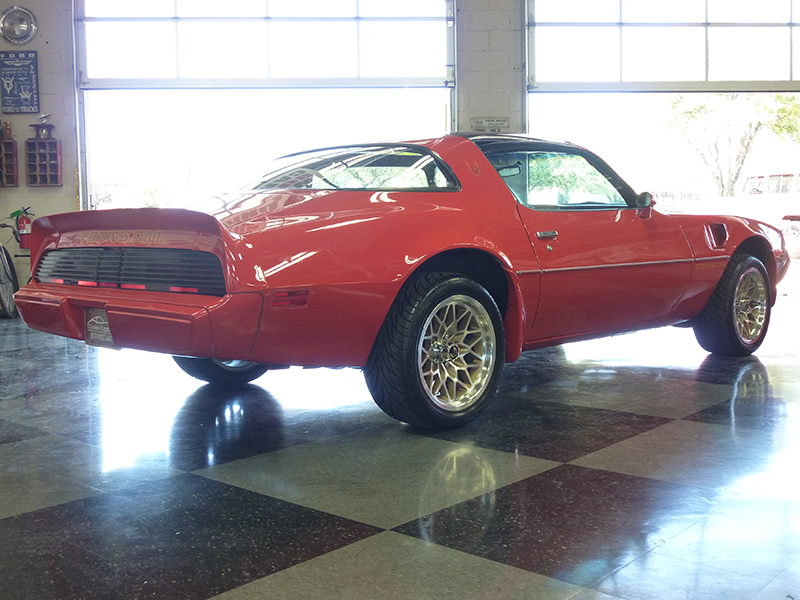 2nd Image of a 1979 PONTIAC FIREBIRD