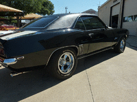 Image 2 of 9 of a 1969 CHEVROLET CAMARO