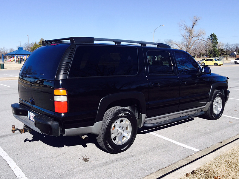 1st Image of a 2004 CHEVROLET SUBURBAN