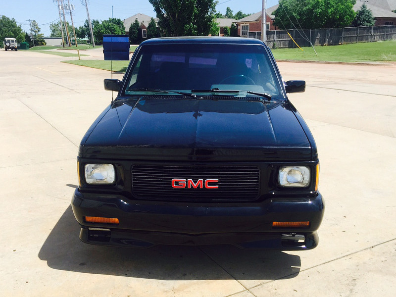 4th Image of a 1992 GMC SONOMA GT