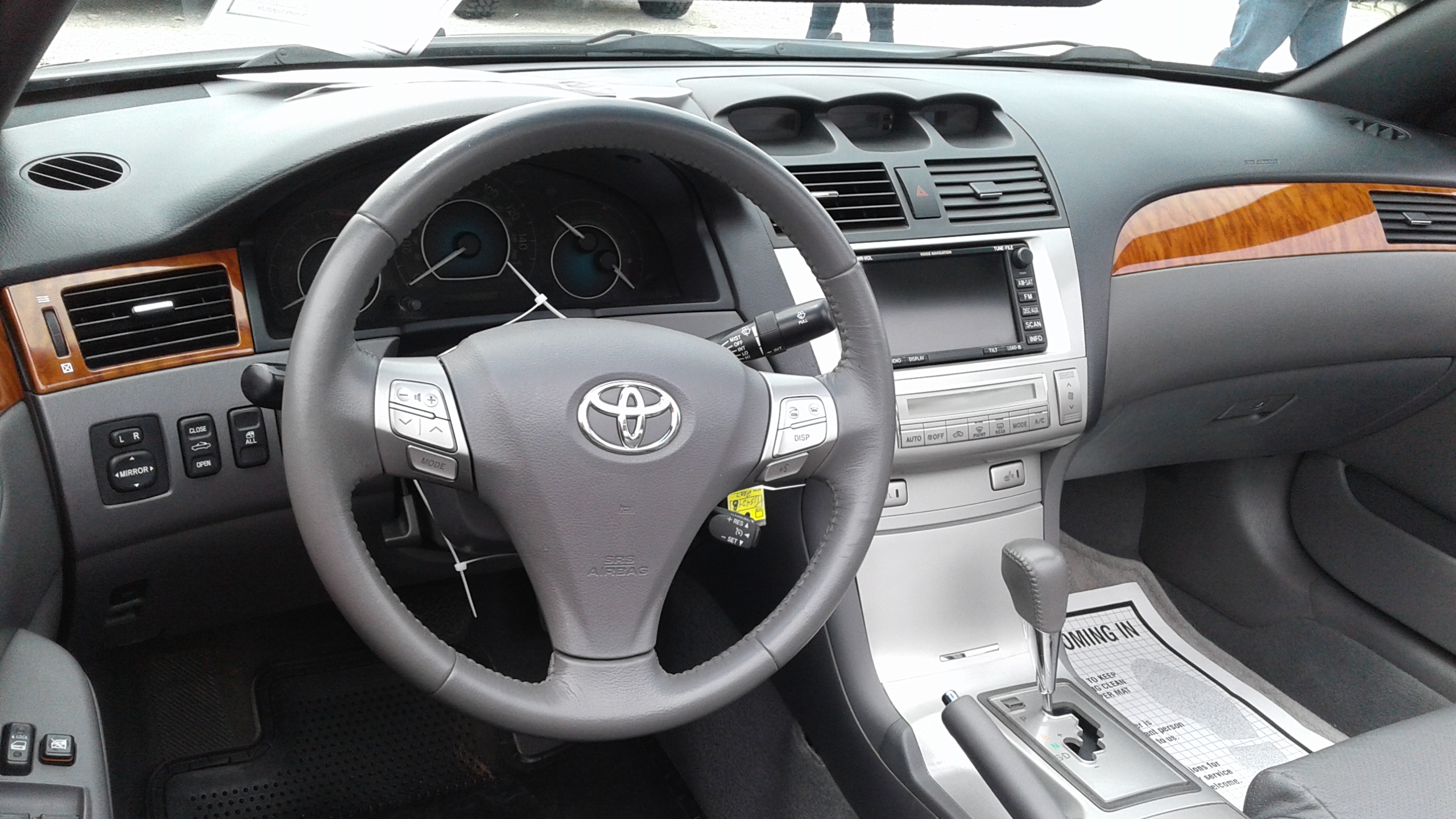 2nd Image of a 2007 TOYOTA SOLARA