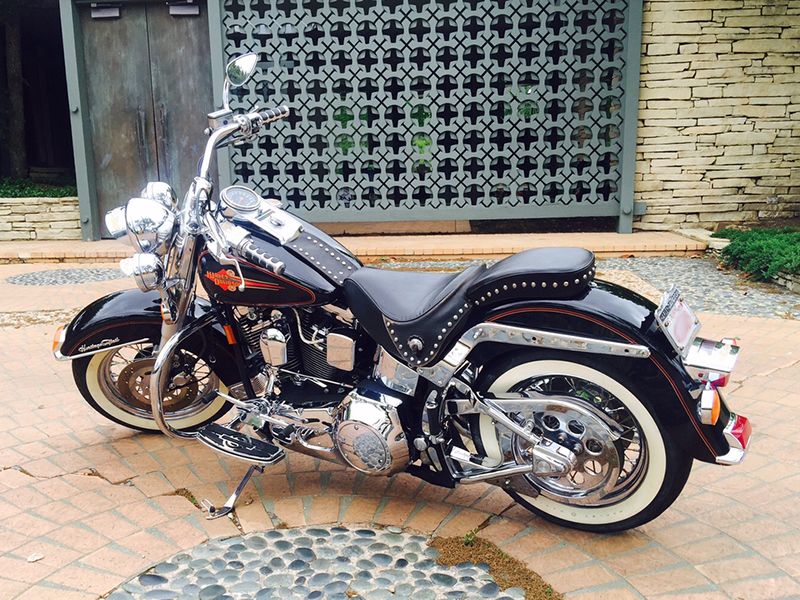 2nd Image of a 1994 HARLEY DAVIDSON FLSTC