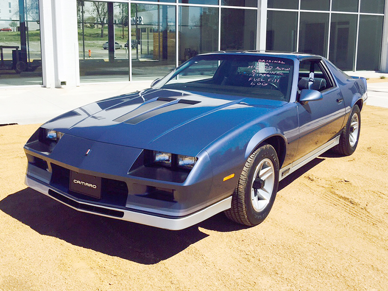 2nd Image of a 1984 CHEVROLET CAMARO Z28