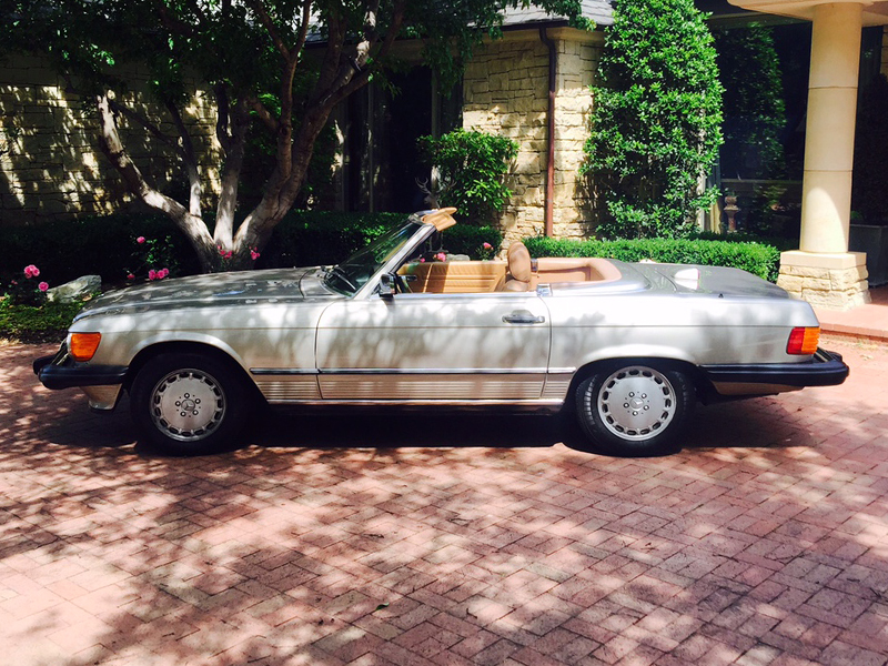 1st Image of a 1986 MERCEDES-BENZ 560 560SL