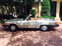 Image 2 of 15 of a 1986 MERCEDES-BENZ 560 560SL