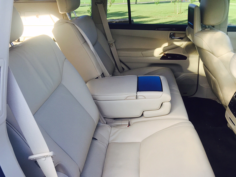 6th Image of a 2015 LEXUS LX 570