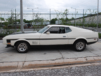 Image 3 of 11 of a 1972 FORD MACH 1