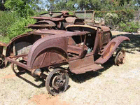 Image 17 of 18 of a 1932 FORD ROADSTER