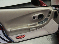 Image 16 of 22 of a 2003 CHEVROLET CORVETTE