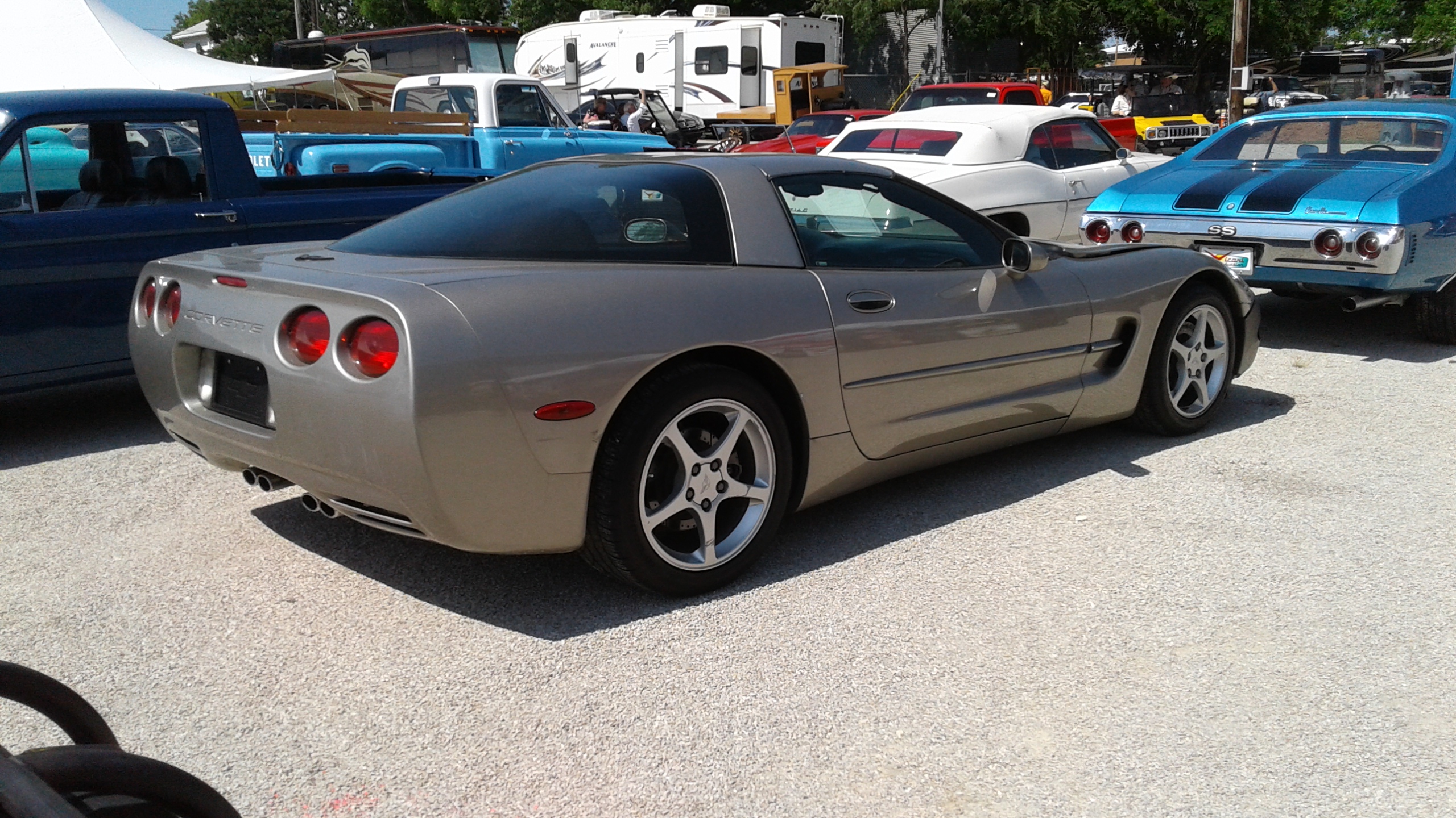 1st Image of a 2001 CHEVROLET CORVETTE