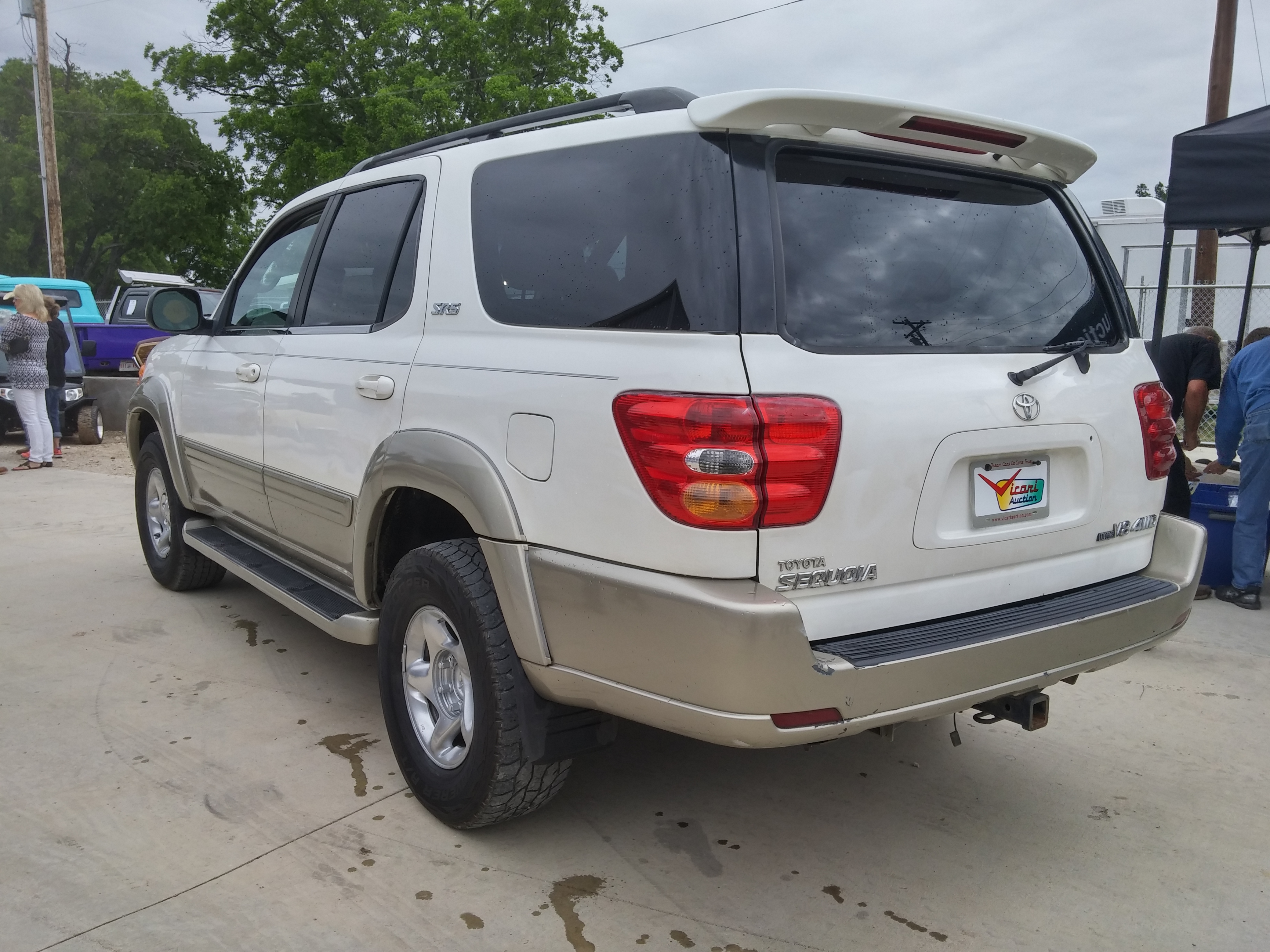 1st Image of a 2001 TOYOTA SEQUOIA VCK40L  SR5