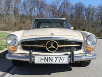 Image 2 of 25 of a 1969 MERCEDES BENZ 280SL
