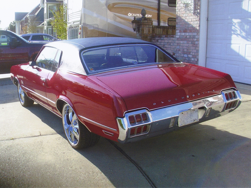 3rd Image of a 1972 OLDSMOBILE CUTLASS
