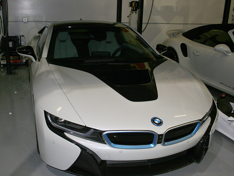 3rd Image of a 2015 BMW I8