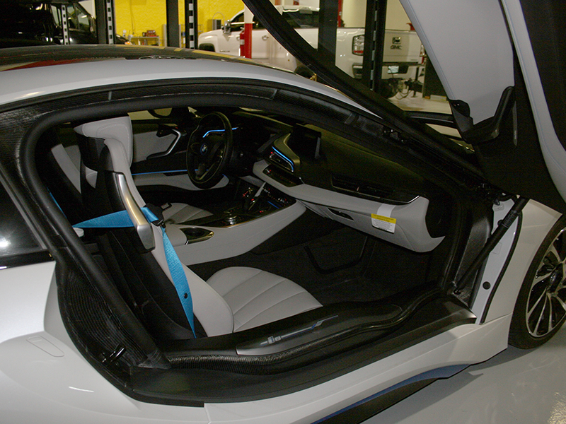 7th Image of a 2015 BMW I8