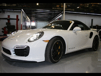 Image 2 of 8 of a 2015 PORSCHE 911 TURBO