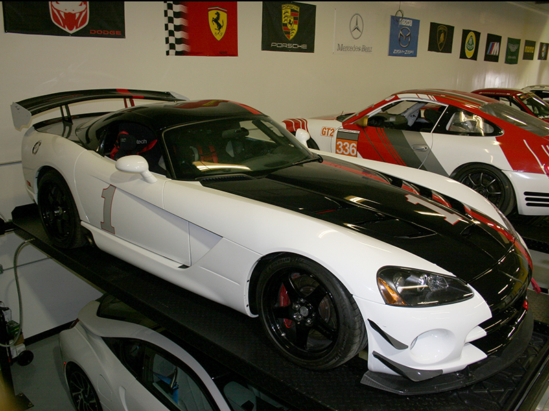 3rd Image of a 2010 DODGE VIPER ACRX