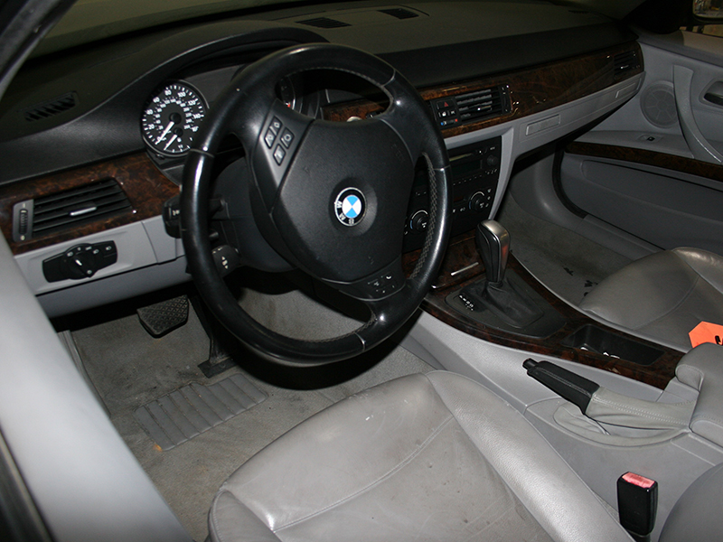 2nd Image of a 2006 BMW 3 SERIES 325I