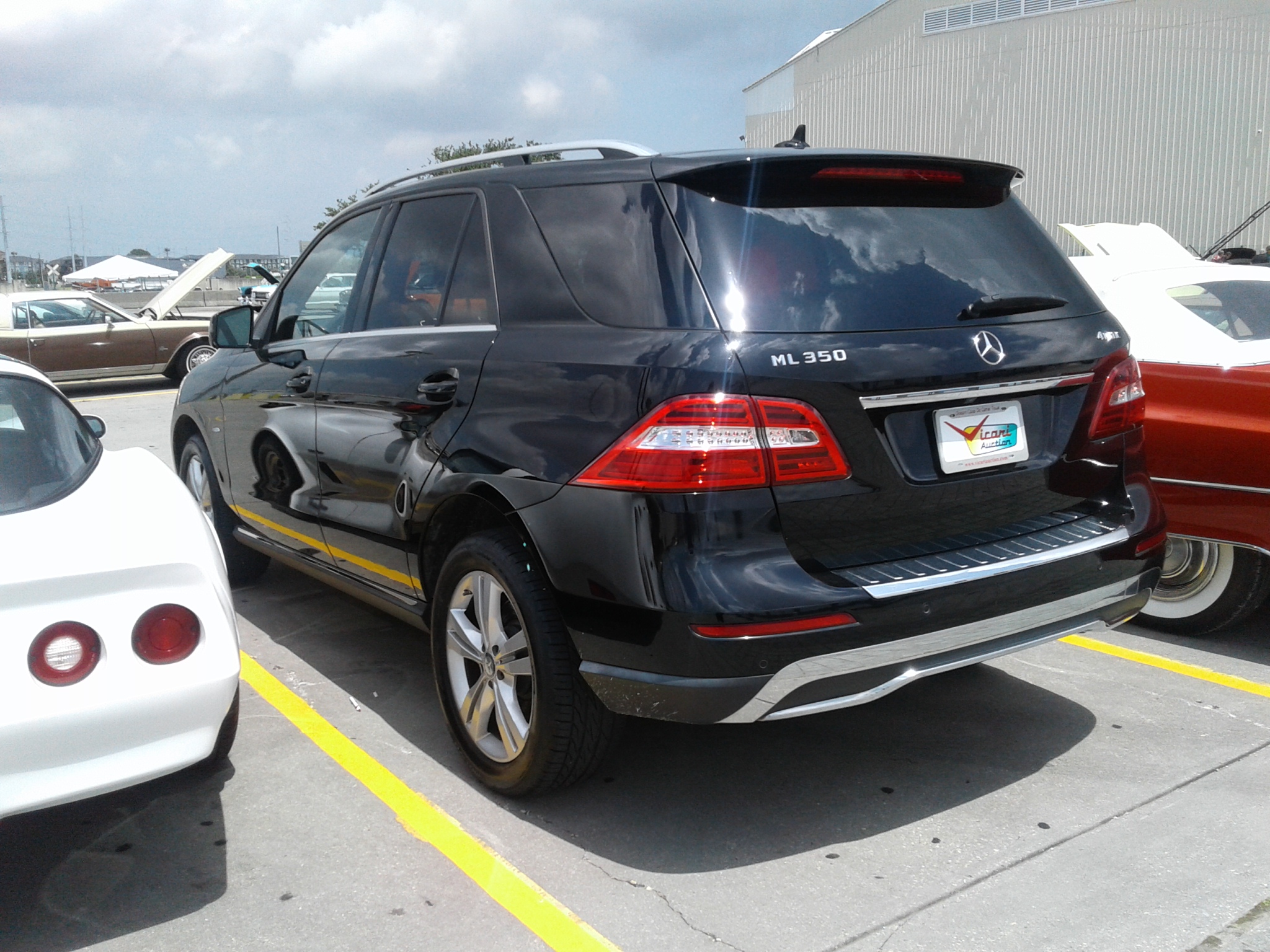 1st Image of a 2012 MERCEDES-BENZ M-CLASS ML350 4MATIC