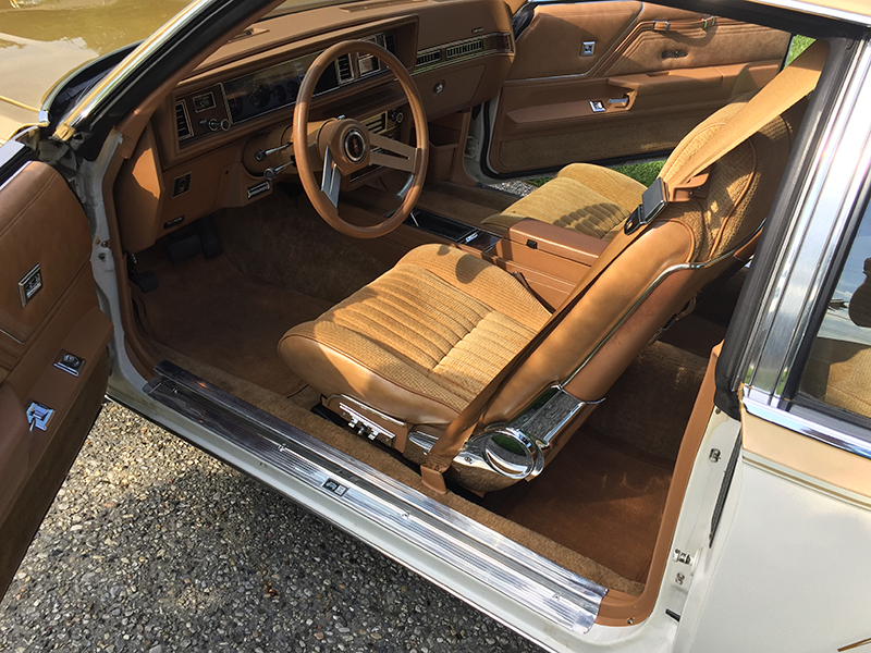 2nd Image of a 1979 OLDSMOBILE CUTLASS
