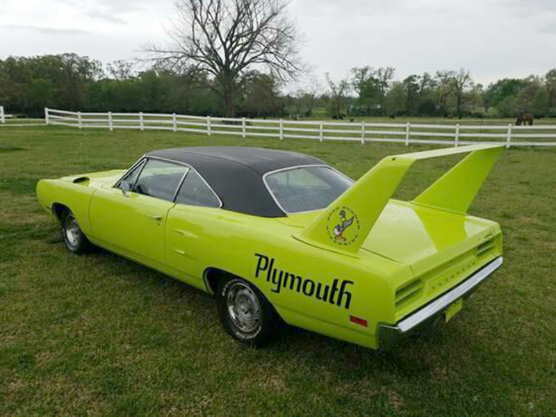 2nd Image of a 1970 PLYMOUTH ROADRUNNER SUPERBIRD