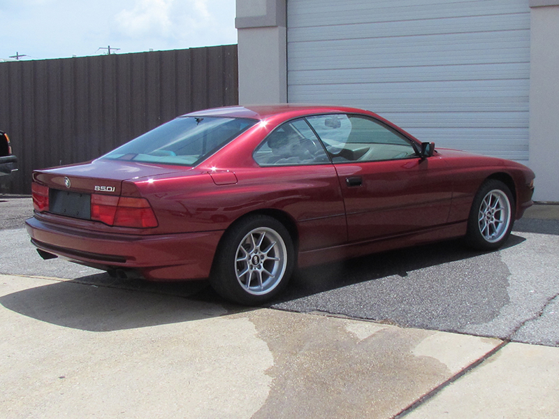 4th Image of a 1991 BMW 8 SERIES 850I