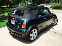 Image 4 of 12 of a 2006 MINI COOPER S