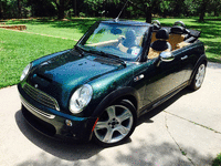 Image 6 of 12 of a 2006 MINI COOPER S