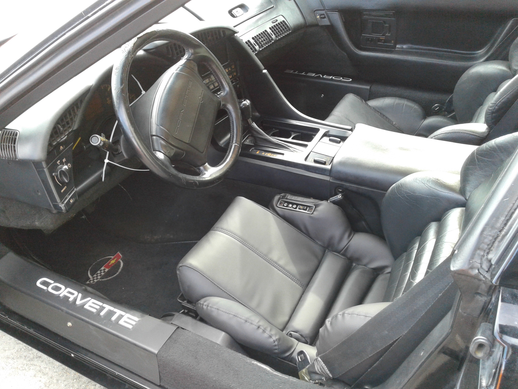 2nd Image of a 1992 CHEVROLET CORVETTE