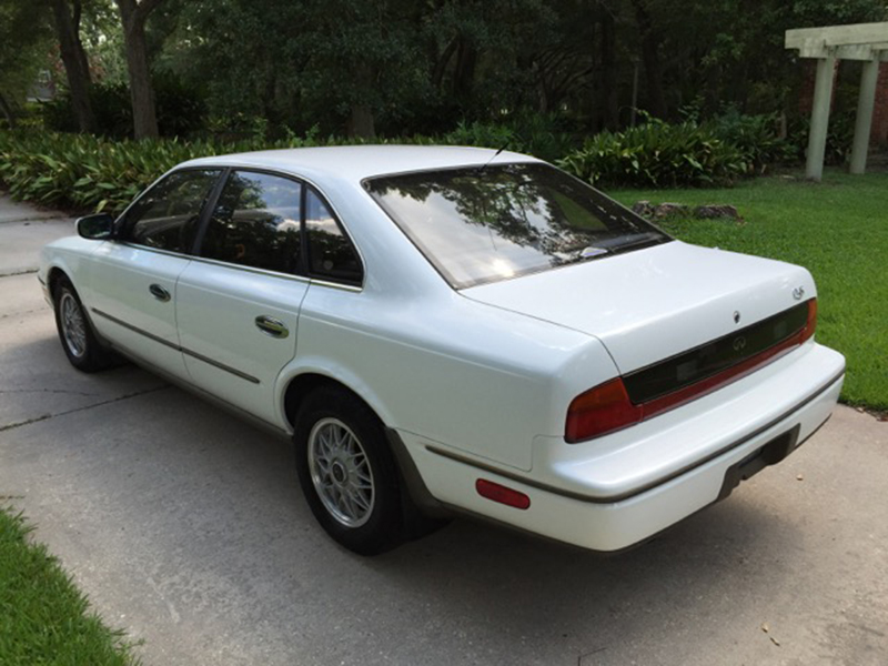 5th Image of a 1993 INFINITI Q45