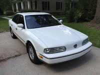 Image 2 of 23 of a 1993 INFINITI Q45