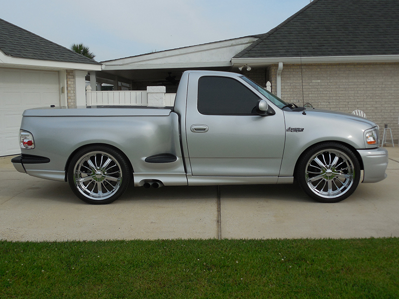 3rd Image of a 2002 FORD F-150 1/2 TON SVT LIGHTNING