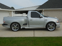 Image 4 of 10 of a 2002 FORD F-150 1/2 TON SVT LIGHTNING