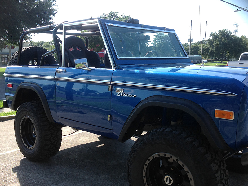 3rd Image of a 1974 FORD BRONCO