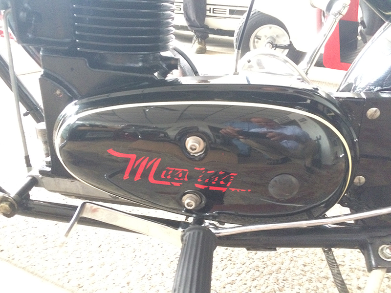 2nd Image of a 1950 MUSTANG SPORT CYCLE