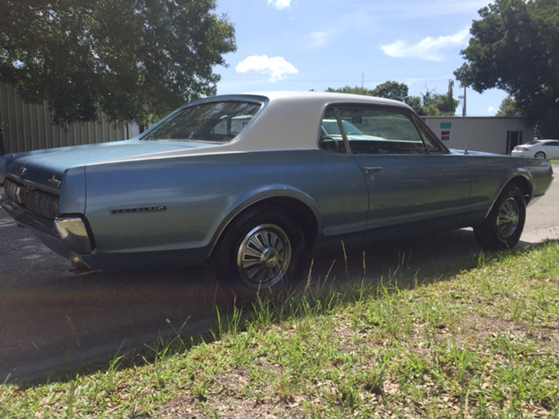 3rd Image of a 1967 MERCURY COUGAR