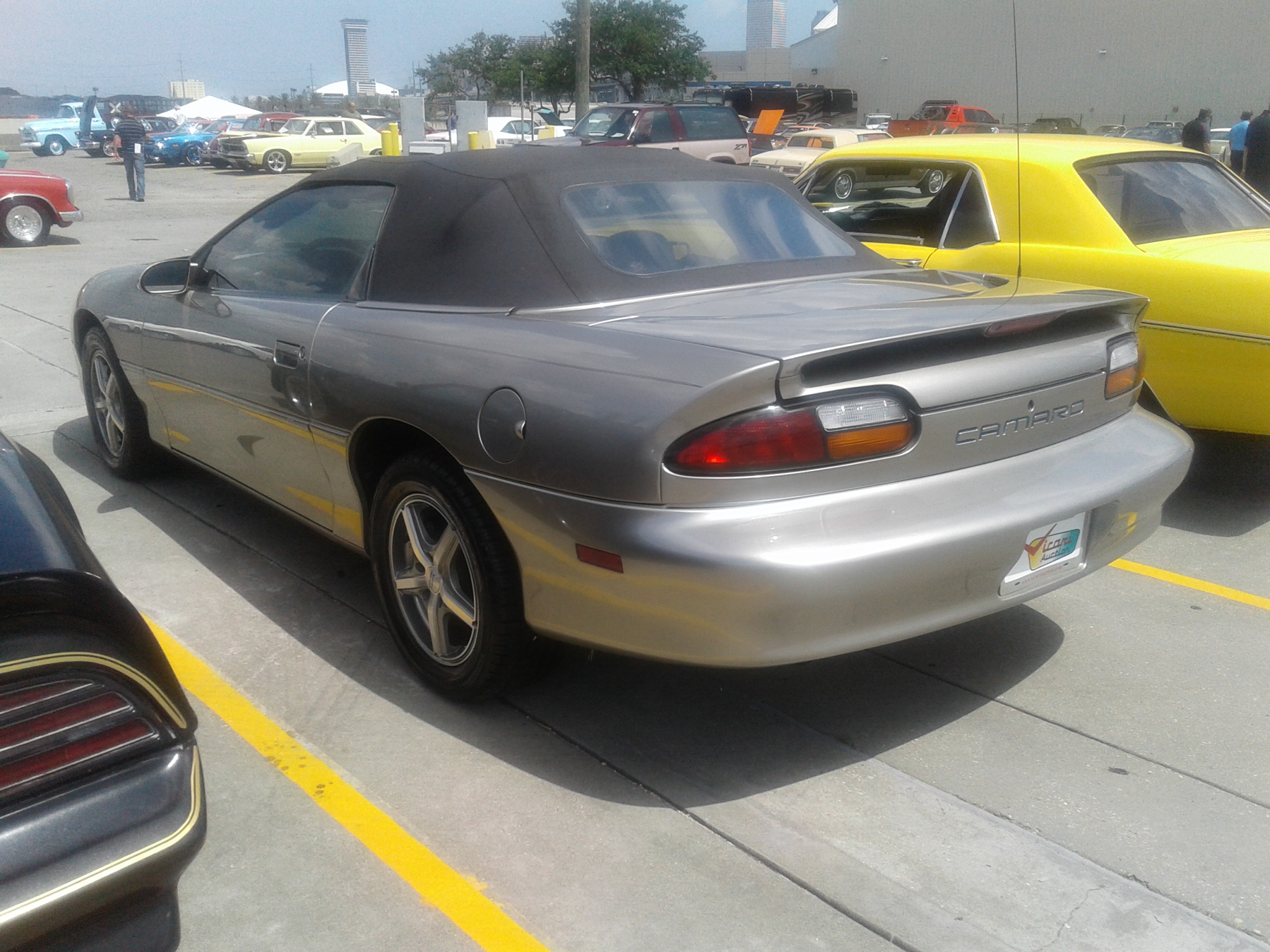 1st Image of a 2000 CHEVROLET CAMARO