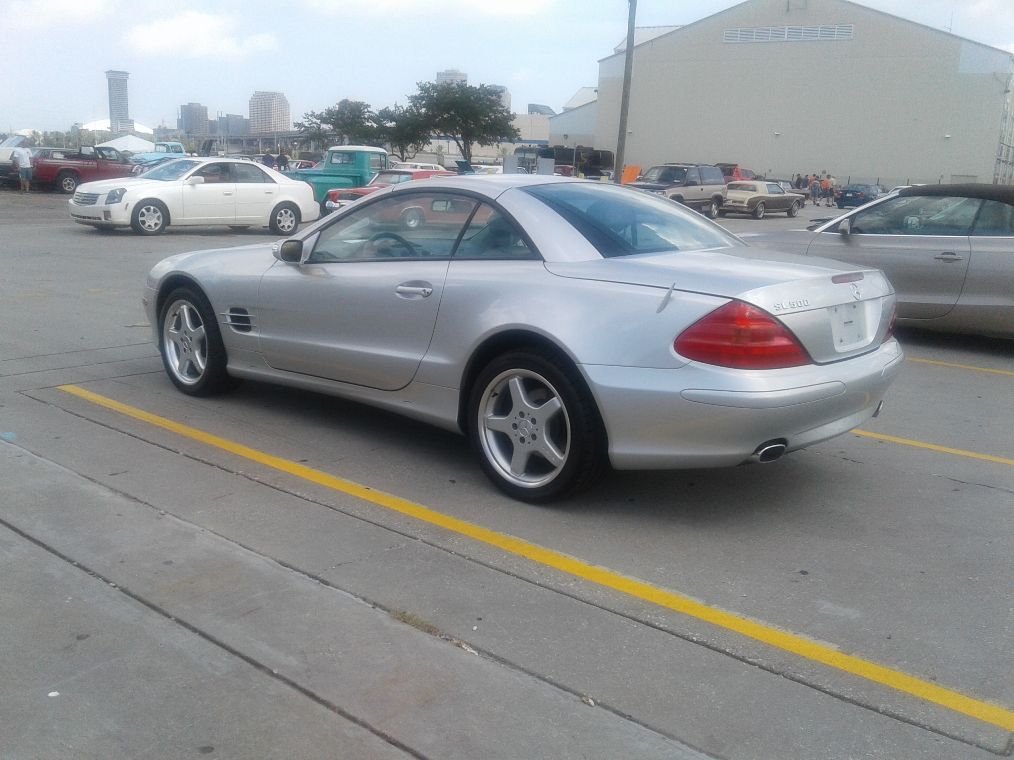 1st Image of a 2004 MERCEDES-BENZ SL-CLASS SL500