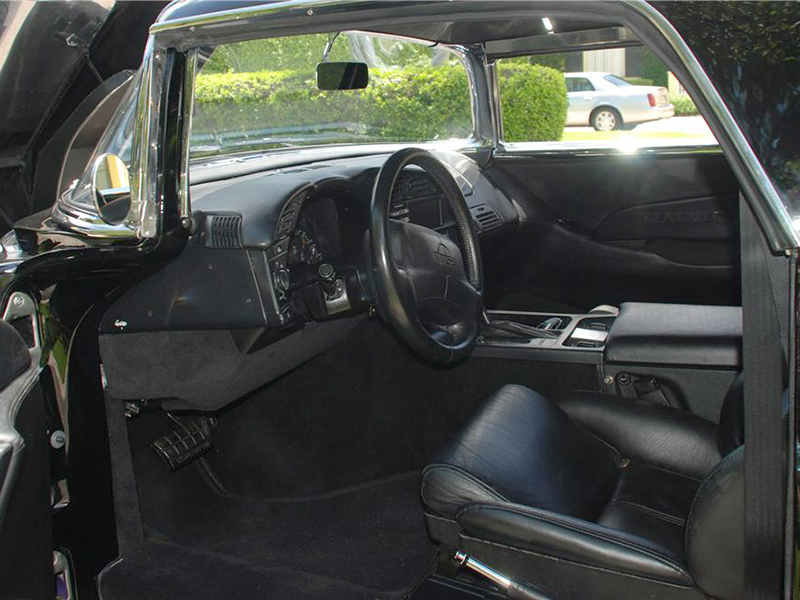 3rd Image of a 1957 CHEVROLET NOMAD