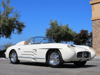 Image 3 of 27 of a 1988 MERCEDES-BENZ 300SLR